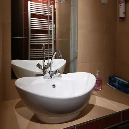 Mars Ii. Apartman Appartamento *